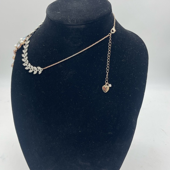 SUPER RARE Betsy Johnson necklace - Picture 2 of 2